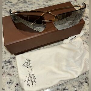 Dezi x Monet Sunglasses